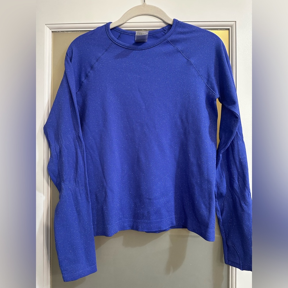 Athleta girl long sleeve tee